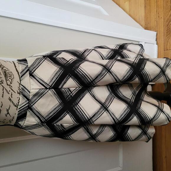 Banana Republic Silk Swingy Geometric/Plaid Skirt, Size 8 Petite, VGUC - Picture 1 of 3